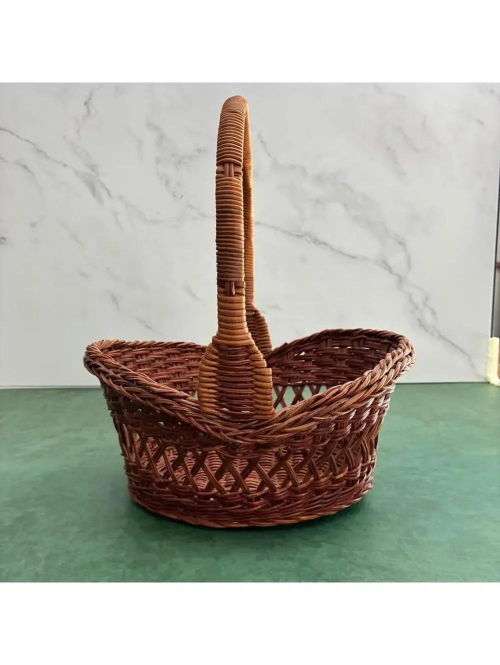 Vintage Wicker Gathering Basket With Wrapped Handle Scalloped Rim Farmhouse Deco